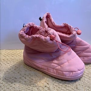 SoDanca Cozy Pink Quilted Dance Warmup  Booties